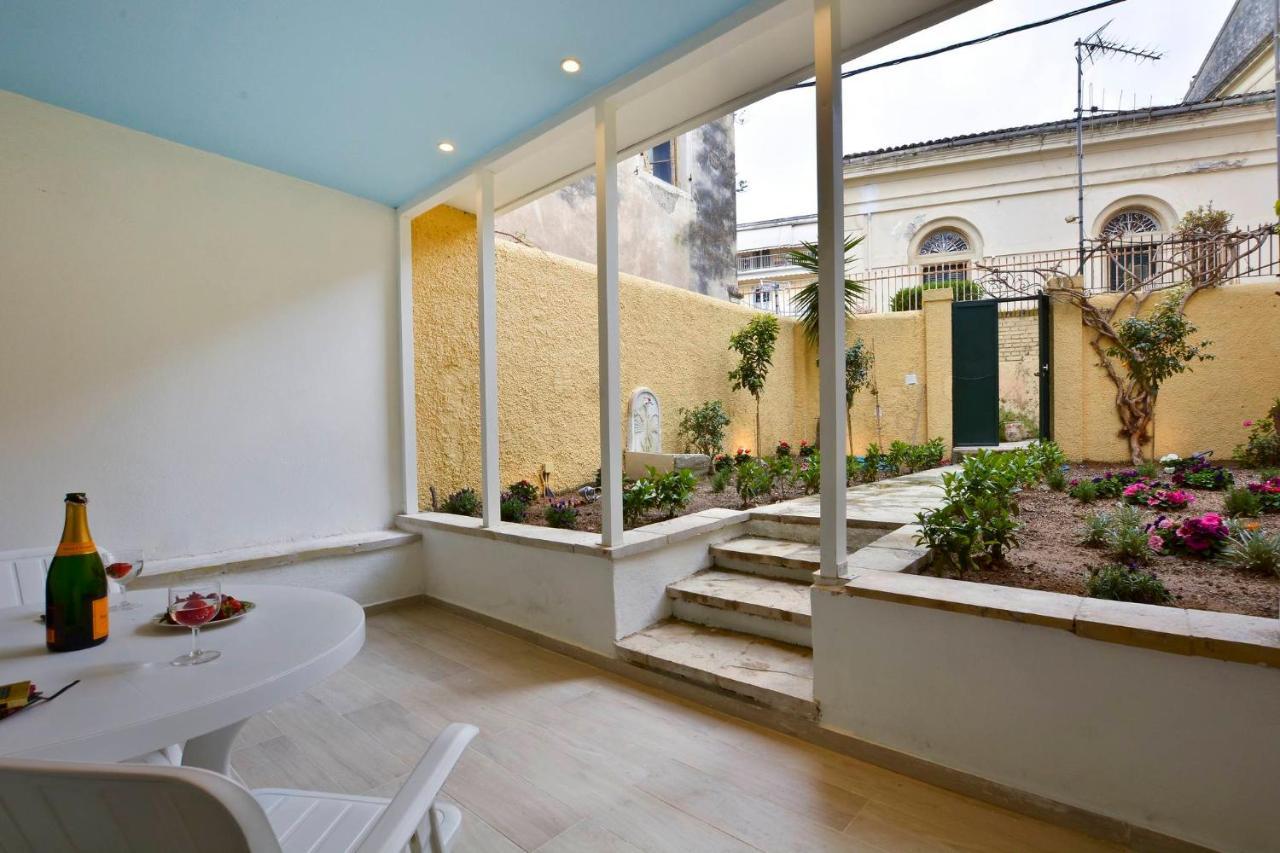 Appartement Τhe Hidden Garden à Corfu  Extérieur photo